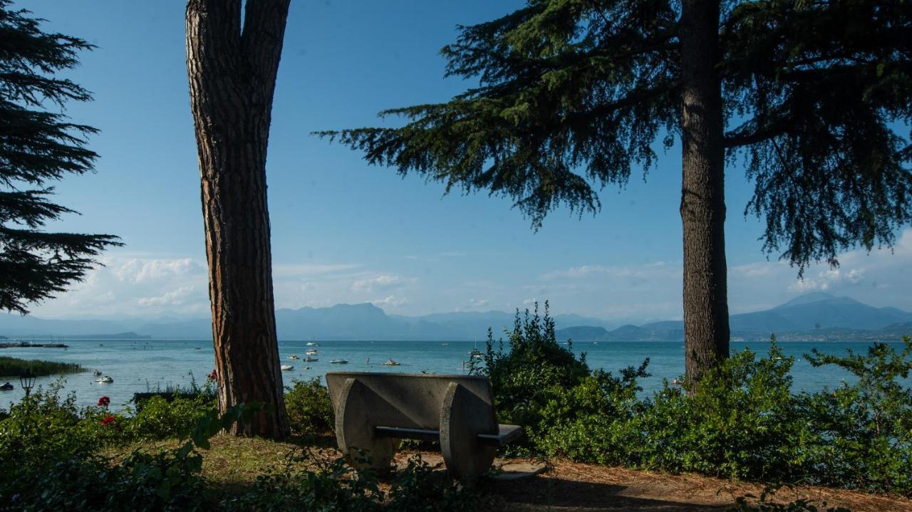Hotel Bella Italia Peschiera del Garda Exterior photo